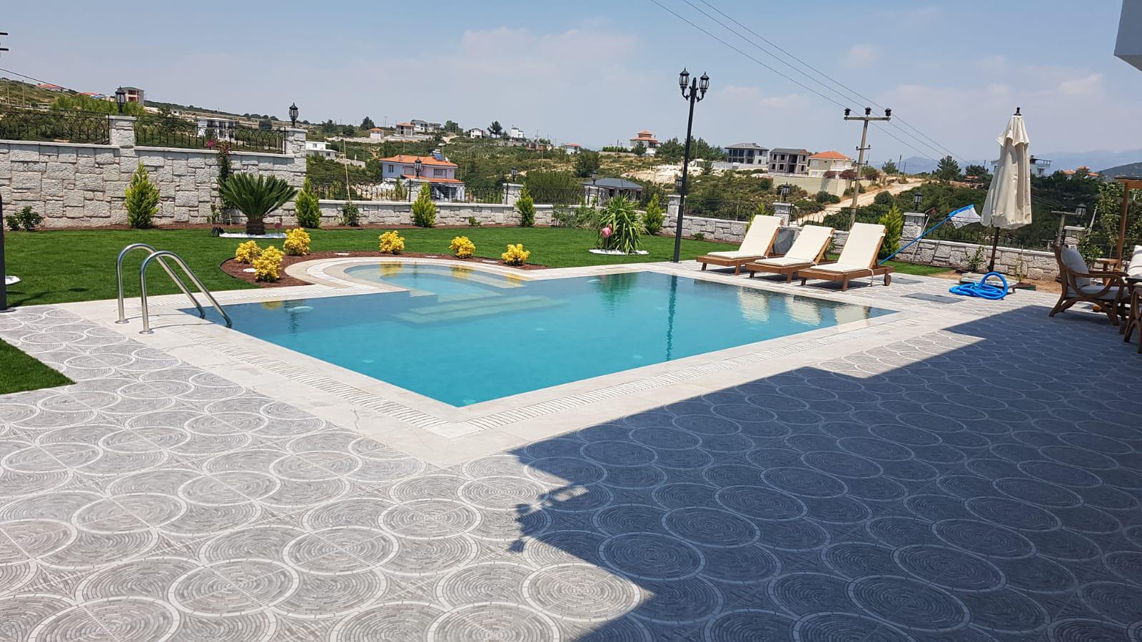 Hakkı Bey Villa / Seyrantepe 